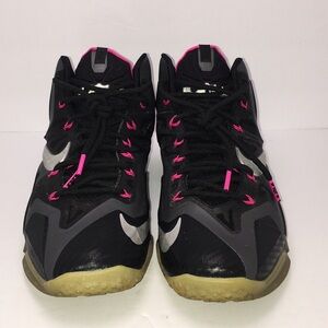 Lebron Miami Nights Black Pink & Gray Sneakers Size 9.5 Men's Shoes Activewear
